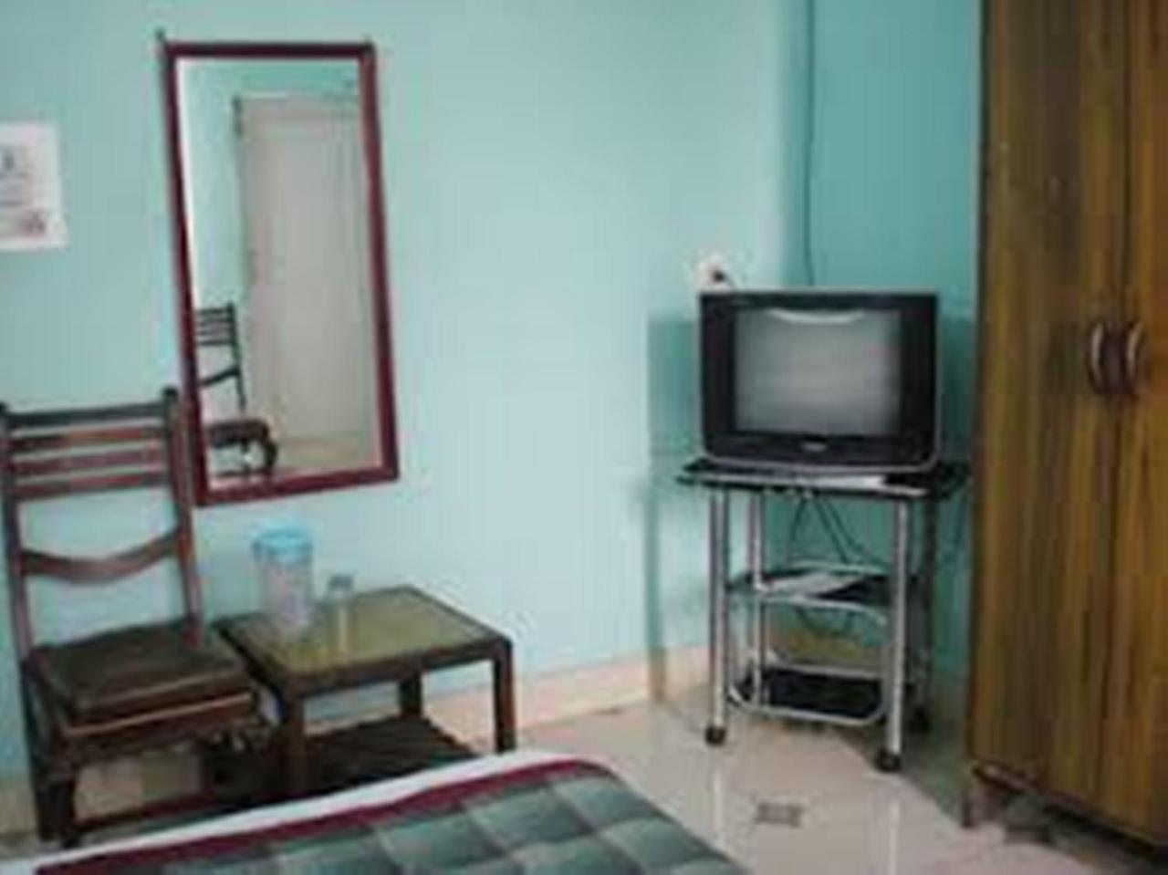 Hotel Shivlok Rishīkesh Zewnętrze zdjęcie