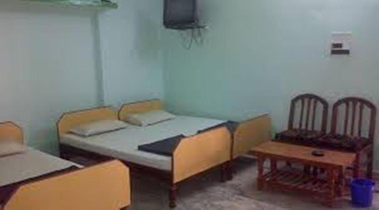 Hotel Shivlok Rishīkesh Zewnętrze zdjęcie